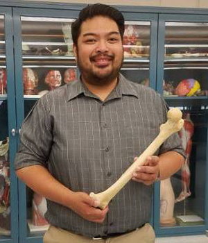 Dr. Michael Rosario Headshot