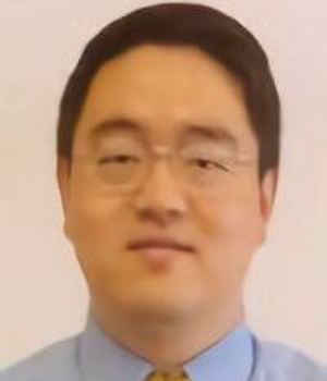 Dr. Zhen Jiang Headshot