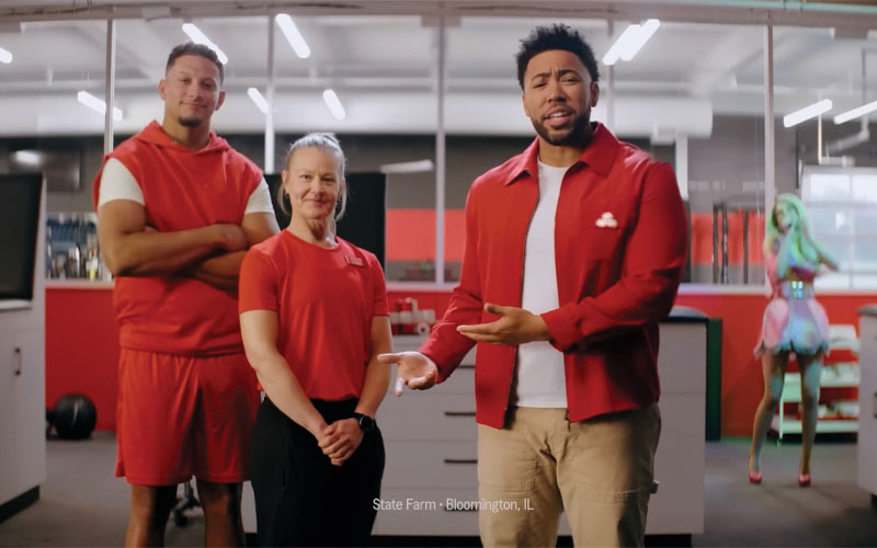 Kansas City Chiefs Assistant Athletic Trainer Julie Frymyer ’05 is starring in a StateFarm commercial alongside famed quarterback Patrick Mahomes and singer Meghan Trainor. The advertisement features a clever twist on who the real trainer is — Julie or the pop star — and has quickly become a favorite among Golden Rams.