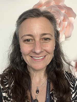Sarah Suriano headshot